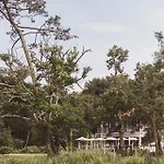 De L'etang Blanc Отель 3*