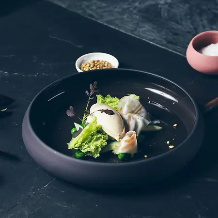 Hotel De L'etang Blanc 3*