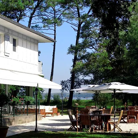 Hotel De L'etang Blanc 3*