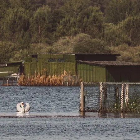 Hotel De L'etang Blanc 3*