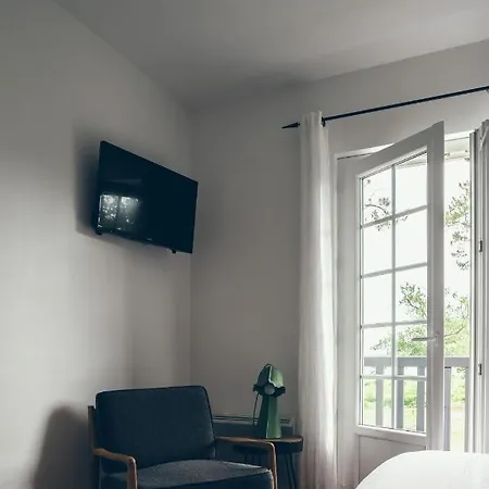 Hotel De L'etang Blanc