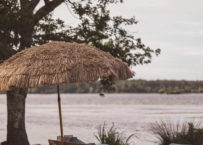 Hotel De L'etang Blanc