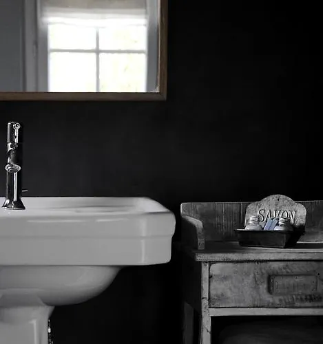 Hotel De L'etang Blanc 3*