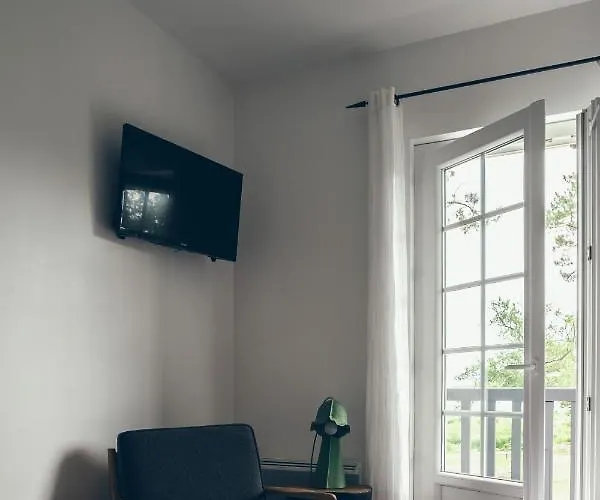 Hotel De L'etang Blanc